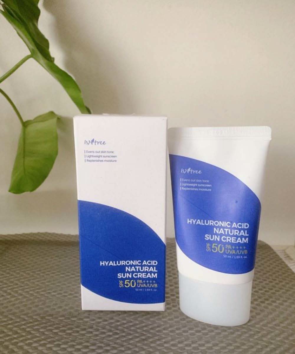 Isntree Hyaluronic Acid Natural Sun Cream (SPF 50+)