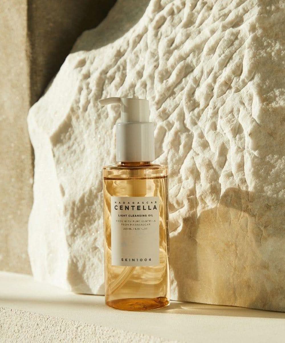 SKIN1004 Madagascar Centella Light Cleansing Oil